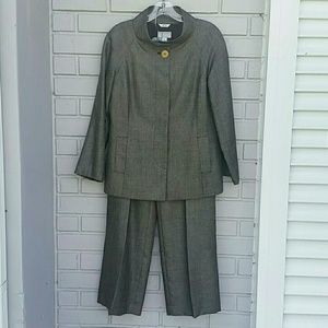 Talbot Collect Petite Italian Fabric Pant Suit 10